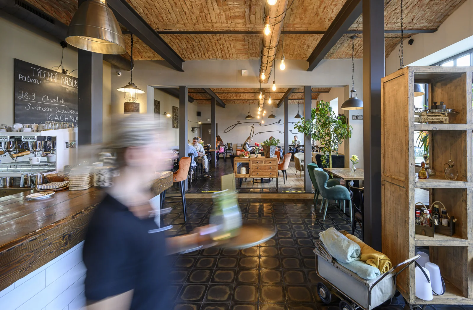 Bistro Statek 1695